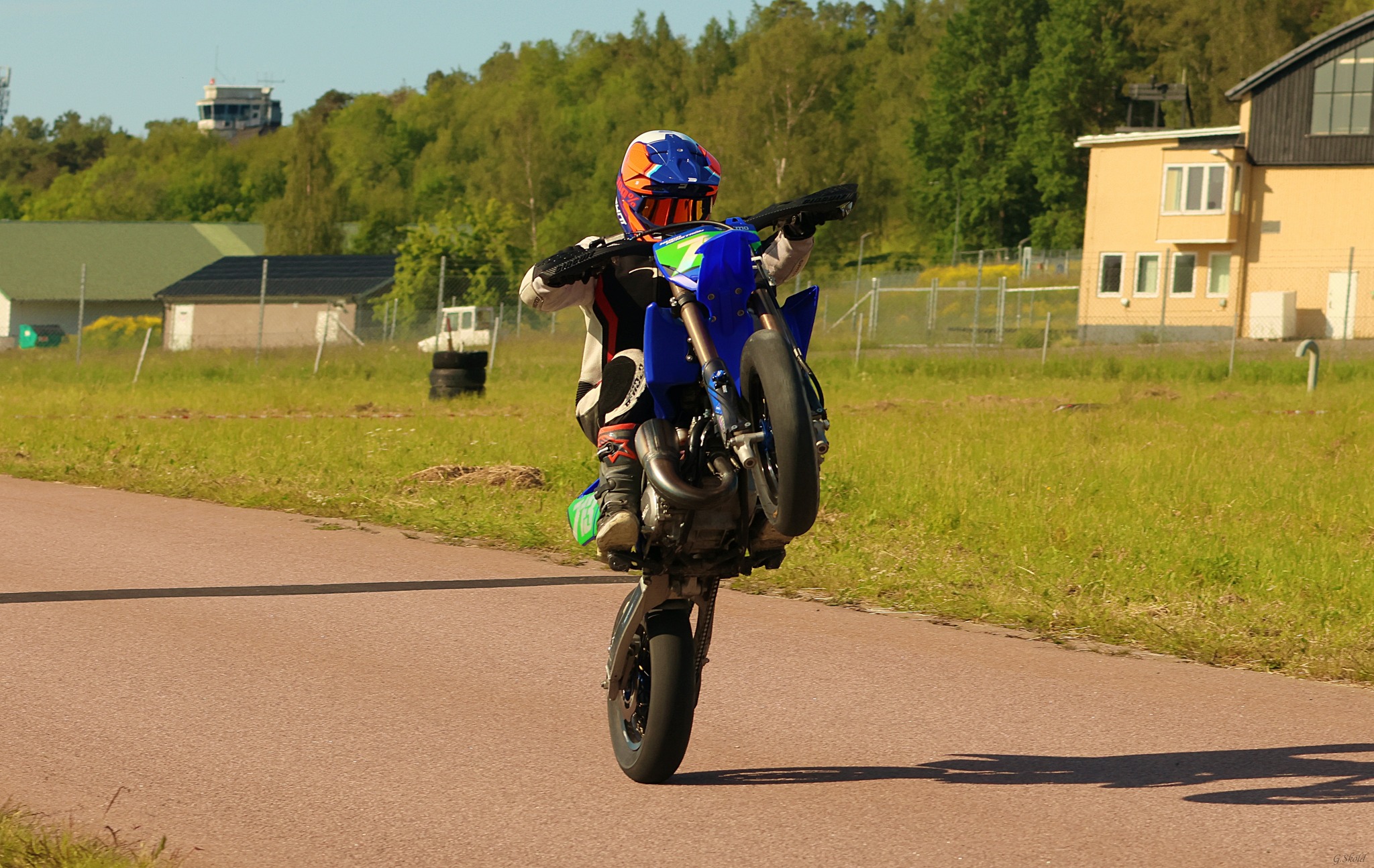 Galleri bild i bakgrunden