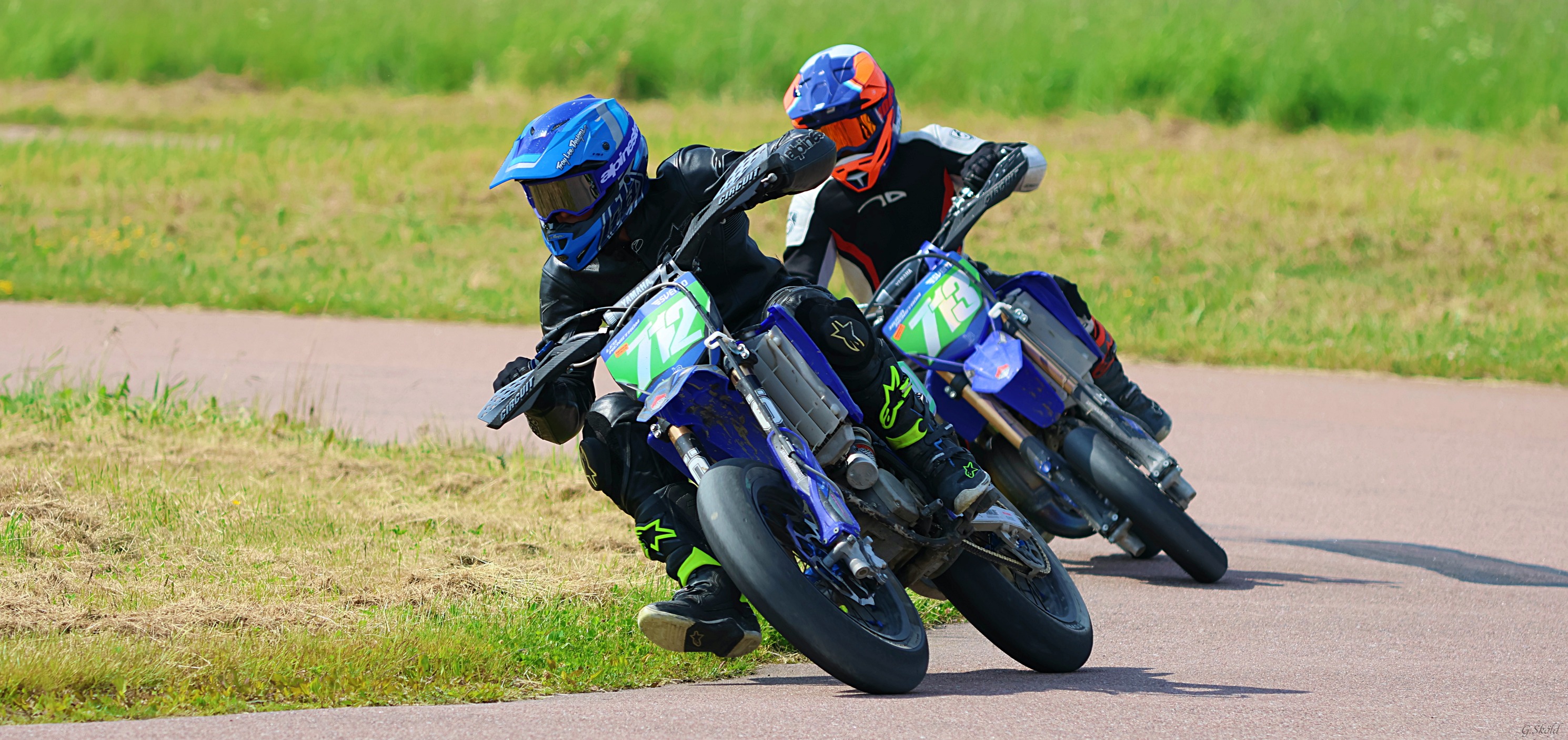 Galleri bild i bakgrunden